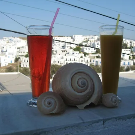 Augusta & * Naousa (Paros)