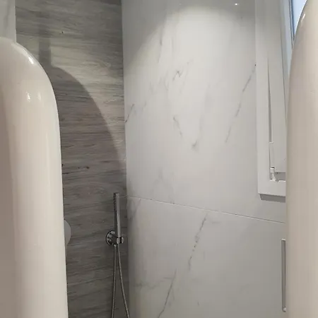 Διαμέρισμα Augusta &