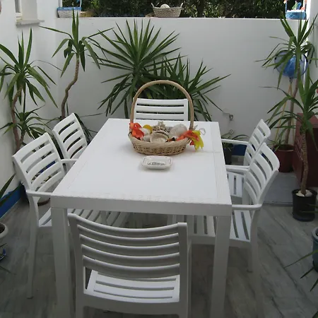 Augusta & * Νάουσα