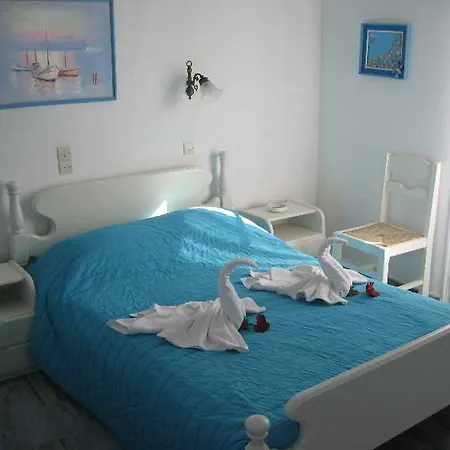 Augusta & Νάουσα