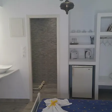 Augusta & Διαμέρισμα Νάουσα