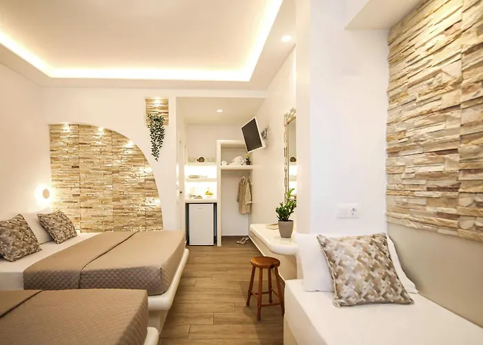 Augusta & Naousa (Paros)